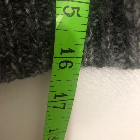 Womens Soft Grey/Black Sweater. Size Medium. Mercer&Madison - Picture 5 of 5